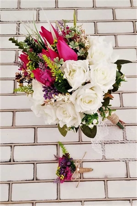 Yapay Çiçek Deposu - Afonis Beyaz Güller ve Fuşya Lale Gelin Buketi 2li Set