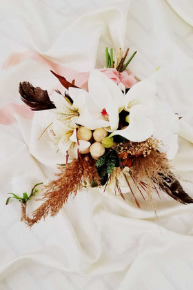 Beyaz Güller Kuru Çiçek Zarafeti - Thumbnail