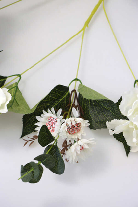 Yapay Çiçek 15 Dal Ortanca Gerbera Okaliptus Çiçekli Nirvana Demet Beyaz - Thumbnail