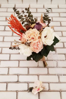 Yapay Çiçek Deposu - Beyaz Somon Gül Kasımpatı Karanfil Karnavalı Katre Gelin Buketi 2li Set