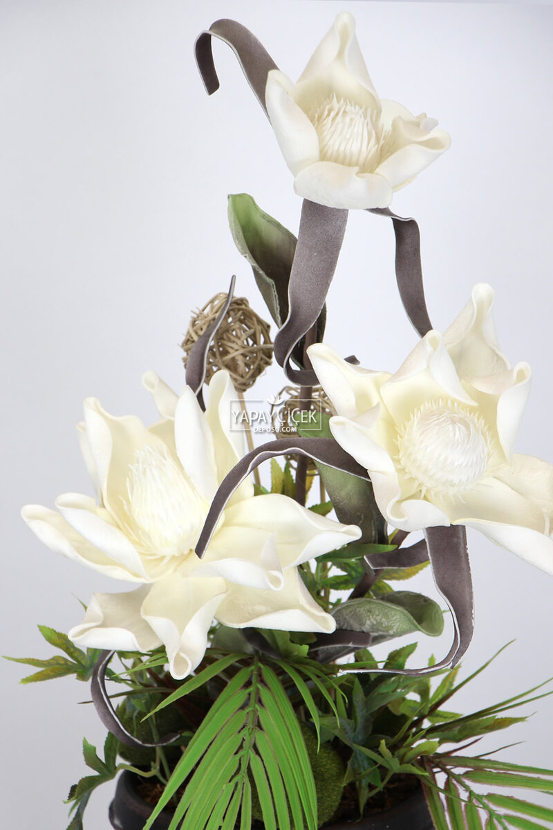 Vintage Kabartmalı Kupa Saksıda Yapay Exclusive Çiçek Aranjmanı 75 cm