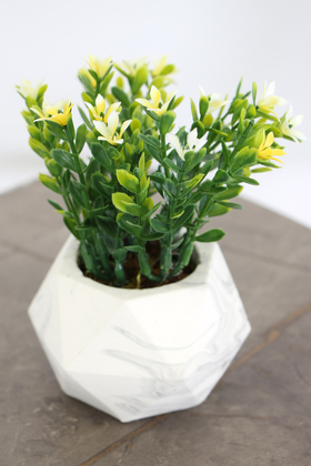 Yapay Çiçek Deposu - Beton Saksıda Yapay Masa Çiçeği Model 2