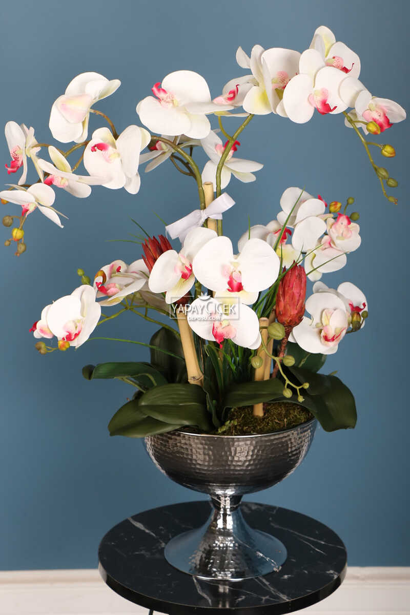 Metal Kabartmalı Silver Saksıda Yapay Orkide Aranjmanı Beyaz-Pembe