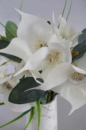 Mermer Desenli Lüks Vazoda Müjde Çiçeği Tanzimi Beyaz - Thumbnail