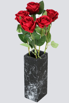 Yapay Çiçek Deposu - Mermer Desenli Siyah Vazoda 5 Dallı Kadife Gül Demeti Kırmızı 40 Cm